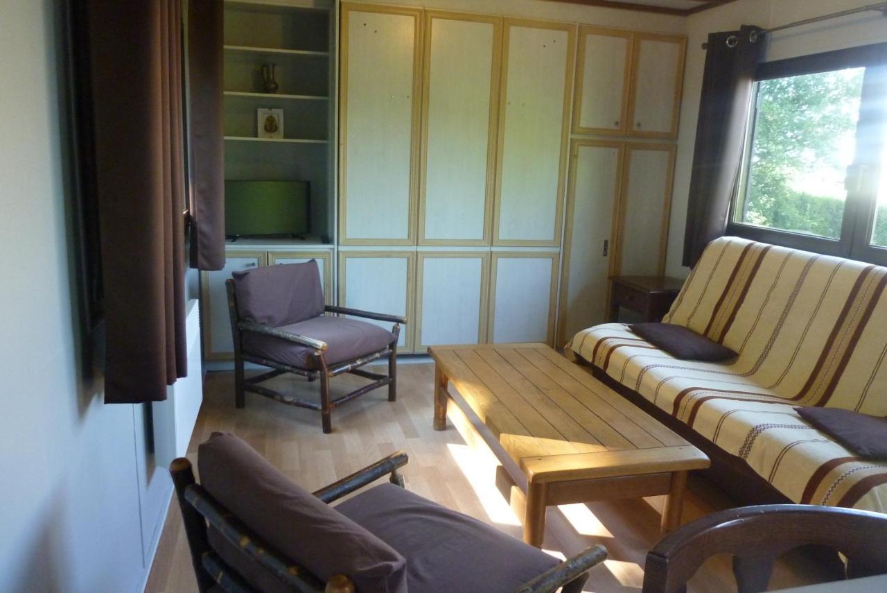 3 Gites - Relais Du Saussay in Pertheville Ners Extérieur photo