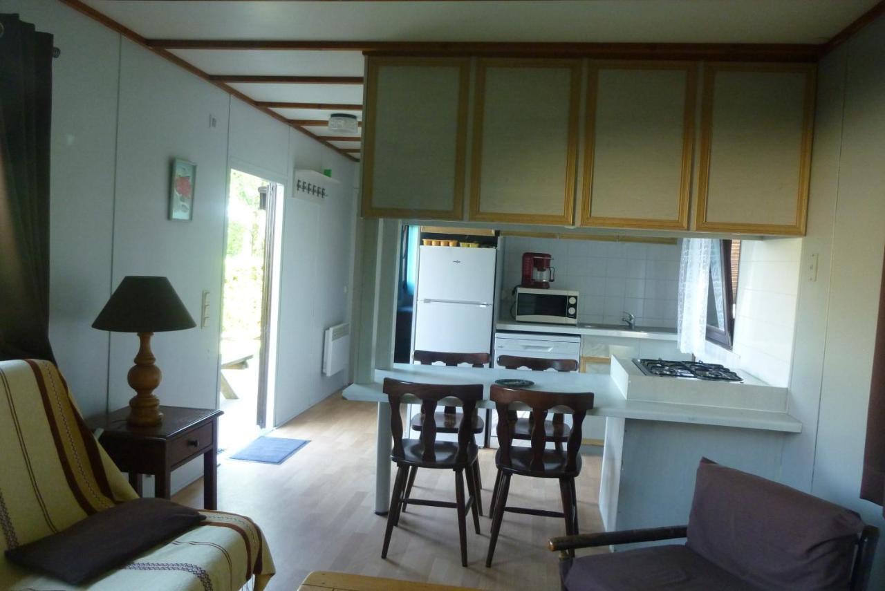 3 Gites - Relais Du Saussay in Pertheville Ners Extérieur photo
